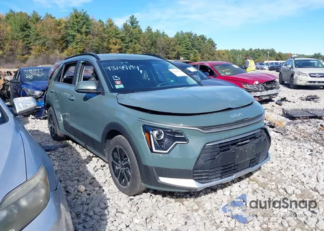 2023 Kia Niro Plug-In Hybrid Ex from USA, damaged, VIN KNDCS3LF6P5100464